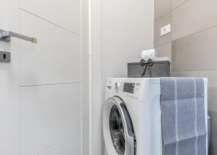 White Living R-home Appartement Rome