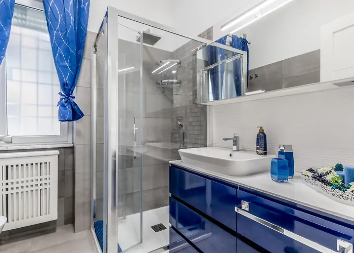 White Living R-home Rome